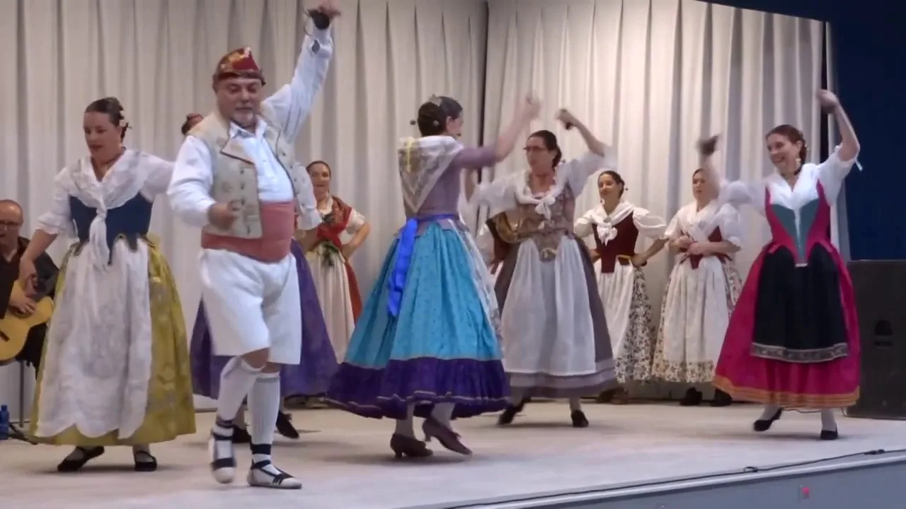 Descubre la esencia de la música valenciana: un viaje por la Jota Valenciana en el turismo cultural