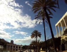 Descubre el encanto de pasear en bicicleta por el antiguo cauce del río Turia en Valencia: una experiencia única de turismo activo